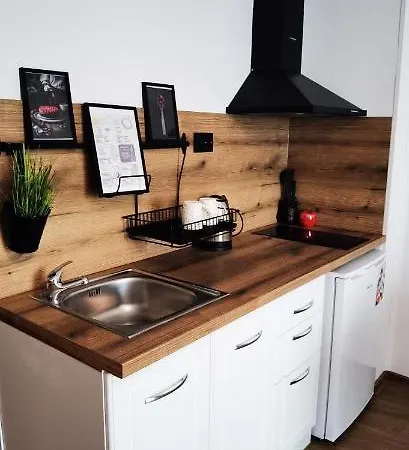 Apartment F 207 Del Sol - просторно студио с кухня и паркомясто