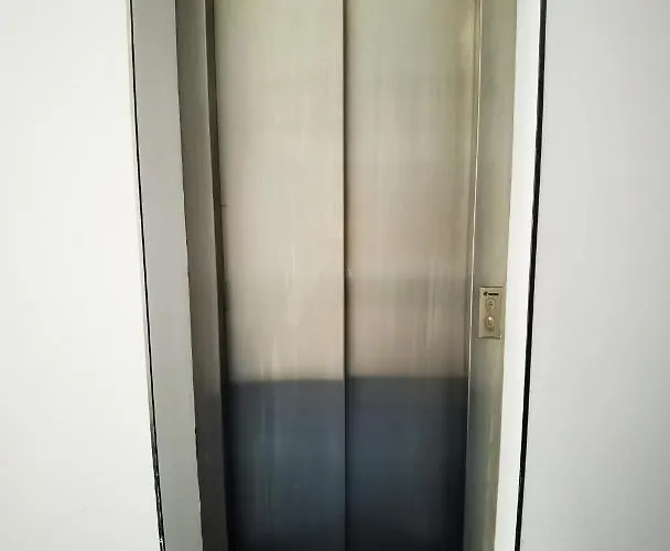 F 207 Del Sol - просторно студио с кухня и паркомясто Апартамент