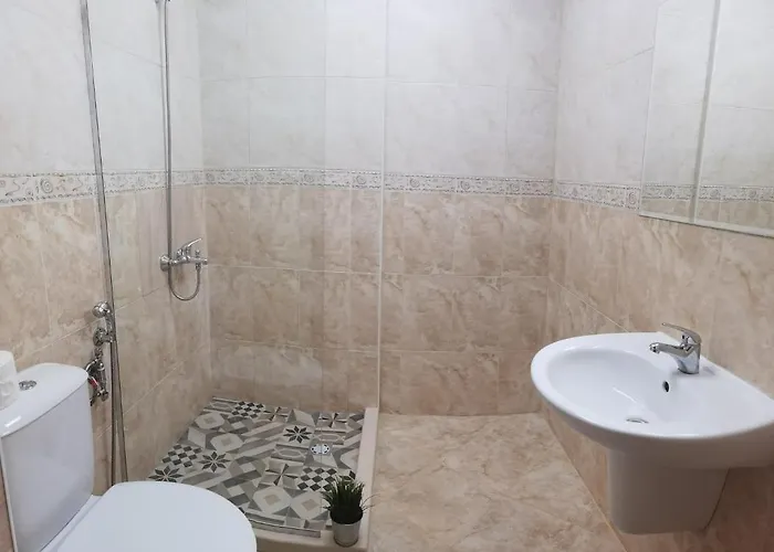 F 207 Del Sol - просторно студио с кухня и паркомясто Апартамент *