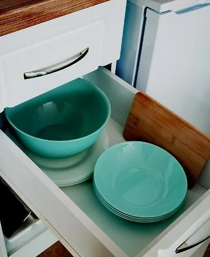 F 207 Del Sol - просторно студио с кухня и паркомясто Приморско