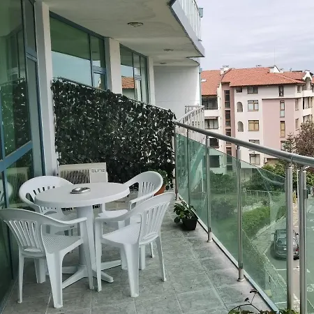 Apartament F 207 Del Sol - просторно студио с кухня и паркомясто Primorsko