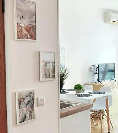 Apartament F 207 Del Sol - просторно студио с кухня и паркомясто Primorsko