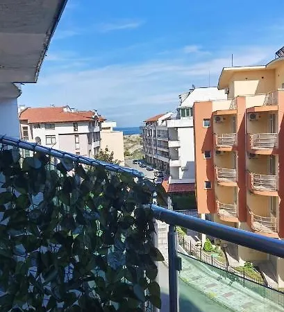 Apartment F 207 Del Sol - просторно студио с кухня Primorsko