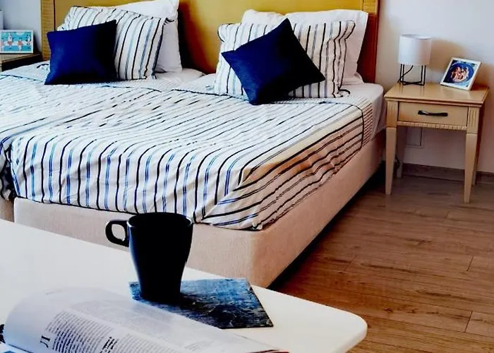 F 207 Del Sol - просторно студио с кухня شقة بريمورسكو